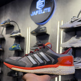 Adidas Supernova ST
