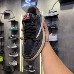 Nike Air Jordan 1 Low x Travis Scott