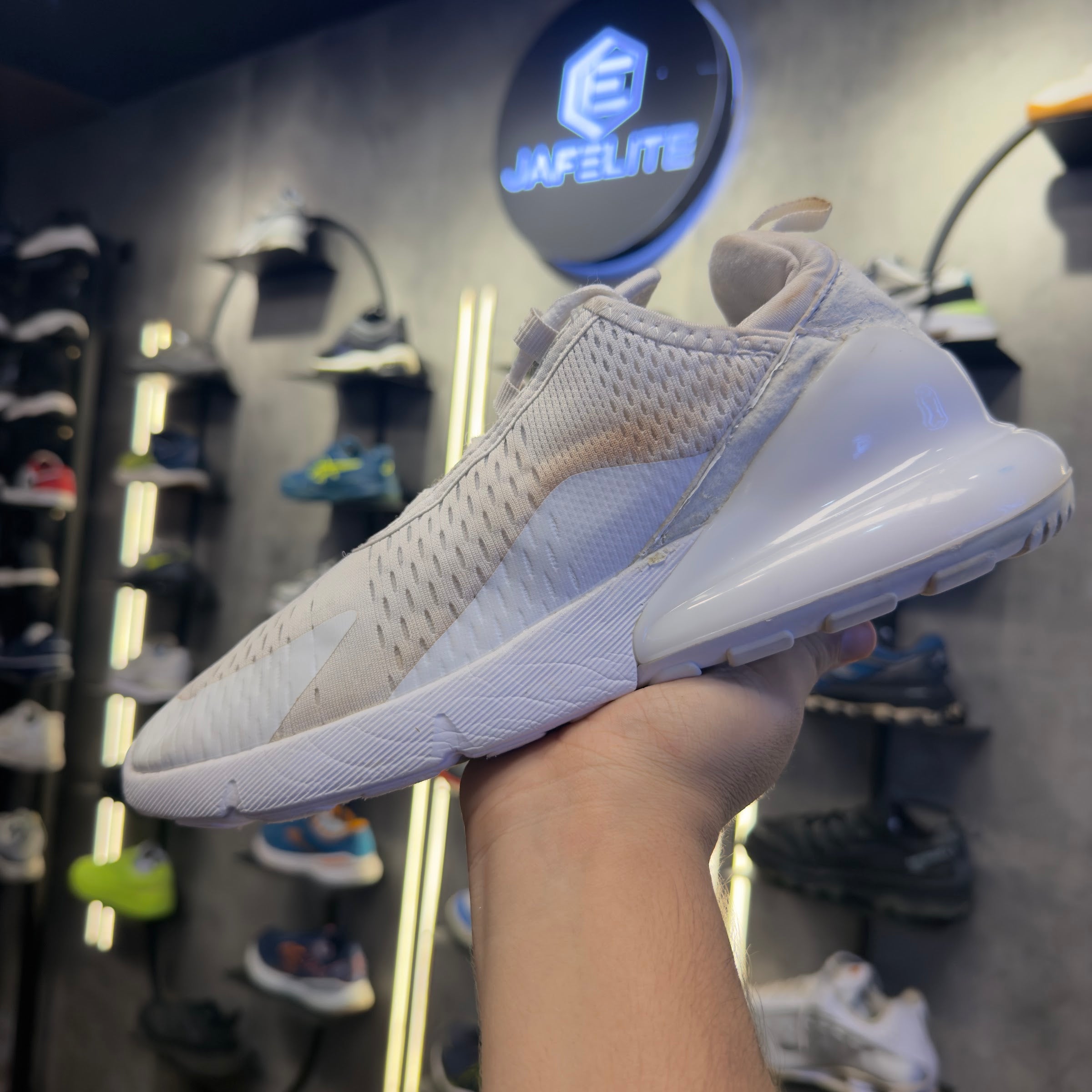 Nike Air Max 270