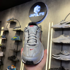 Nike Initiator