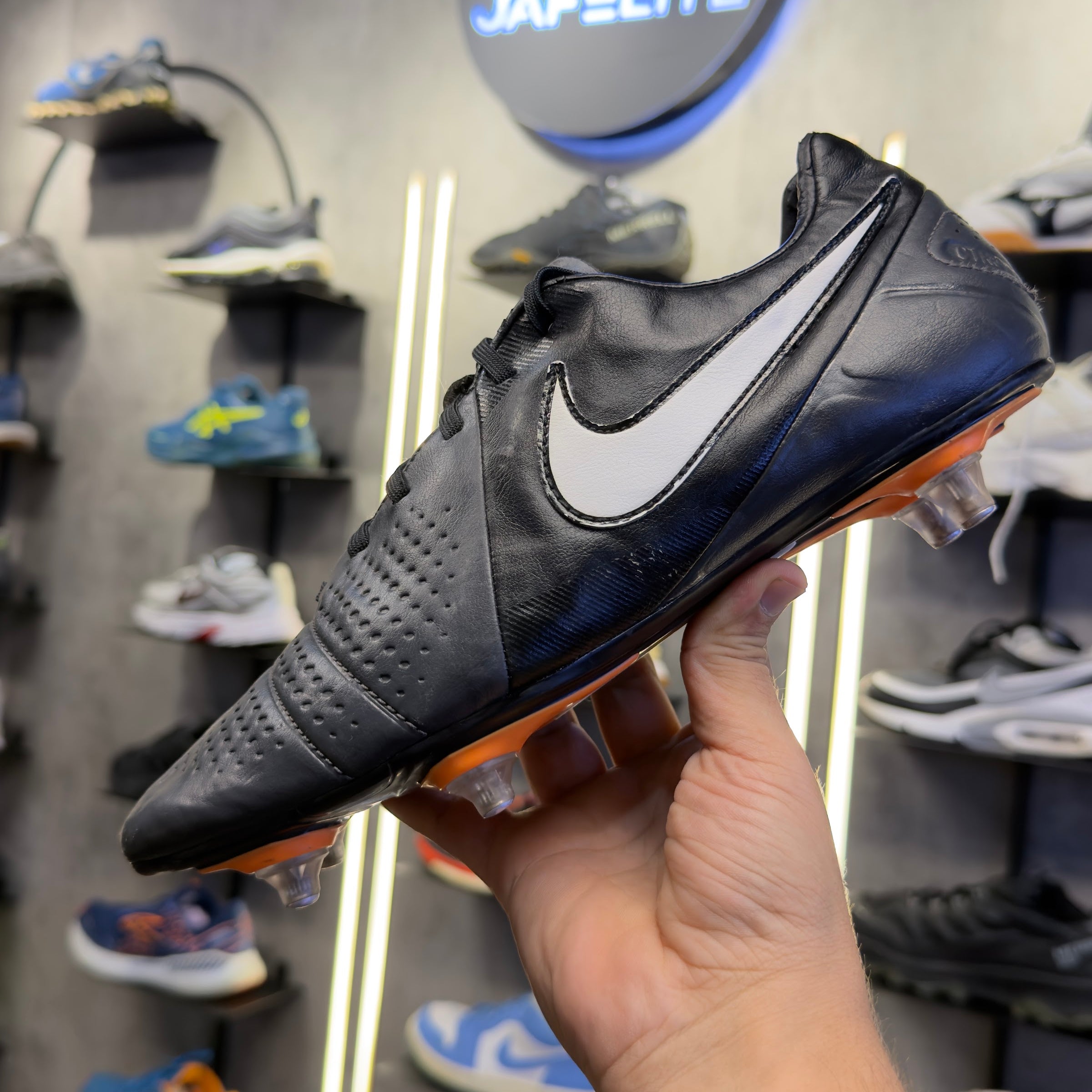 Nike CTR360 Libretto III SG