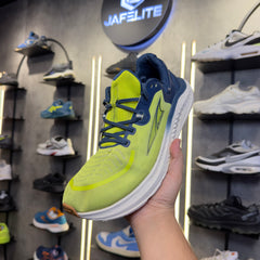 Altra Paradigm 7