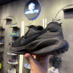 Nike Revolution 7