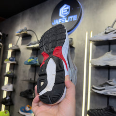 Nike Initiator