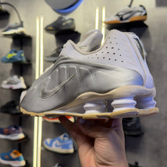 Nike Shox R4