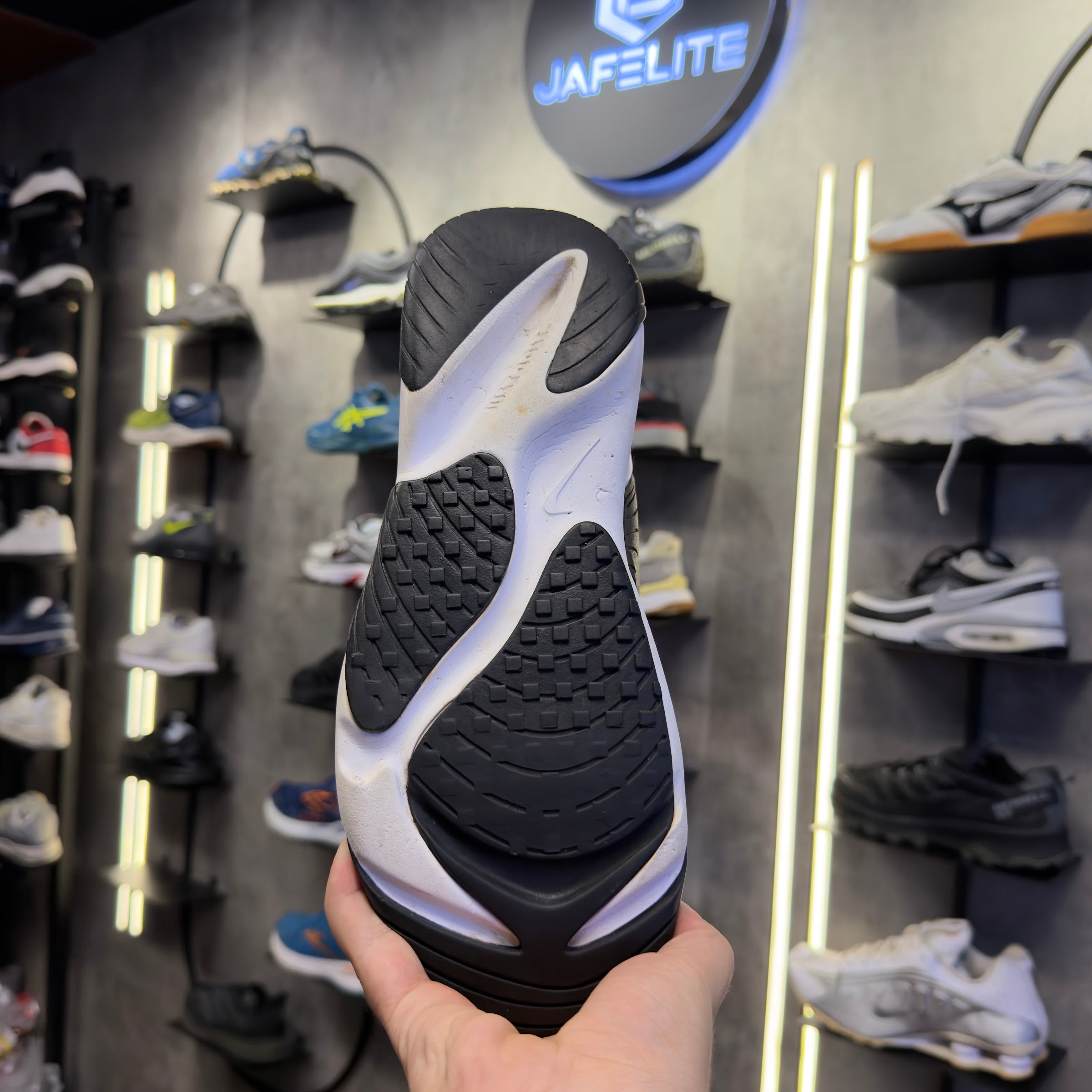 Nike Zoom 2K